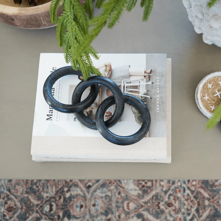 Marble Circle Chain, marble, Calla Collective, black marble, marble decor, glam home decor, modern home decor, niche modern home, modern farmhouse magazine, modern farmhouse living room ideas, mid century modern christmas decor, modern christmas decor, black and white christmas decor, black and white bathroom decor, fall coffee table decor, coffee table decor ideas