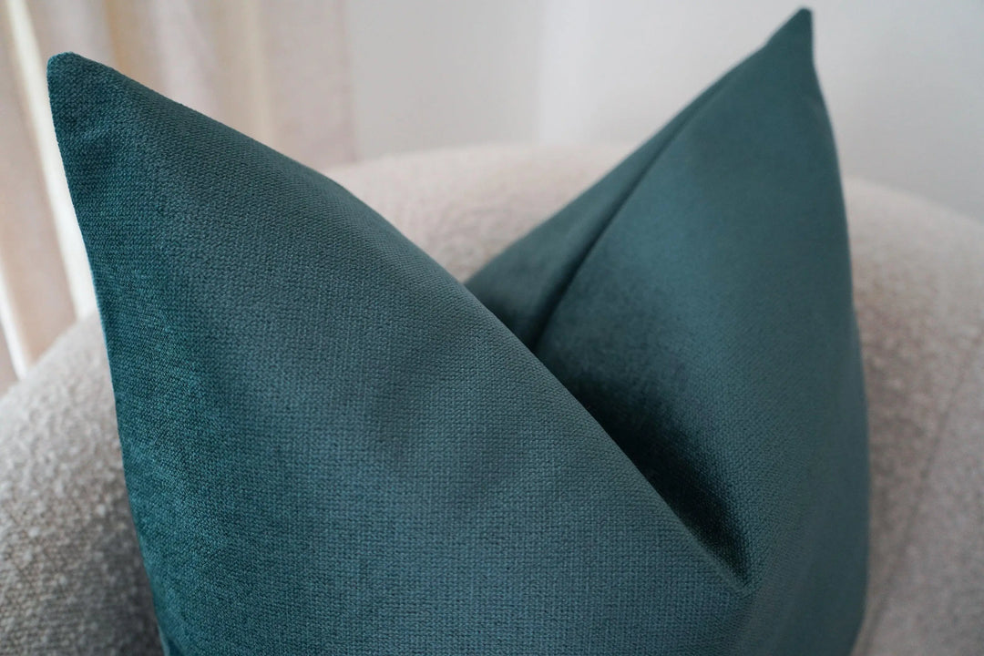 velvet pillow, velvet pillow cover, pillow cover, cushion cover, pillow, covers, pillows, velvet pillows, sage green, teal, blue, pink, blush, green, sage, coffee, brown, orange, red, rust, water repellant, calla, calla home, home decor, home, interiors, home dear near me, instock pillows, calla collective, calla collective home, online home decor